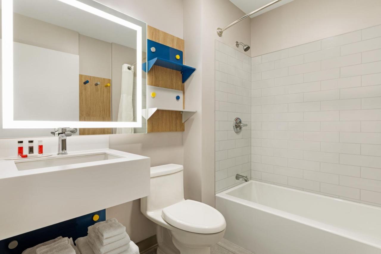 Microtel Inn & Suites By Wyndham Lachute Esterno foto