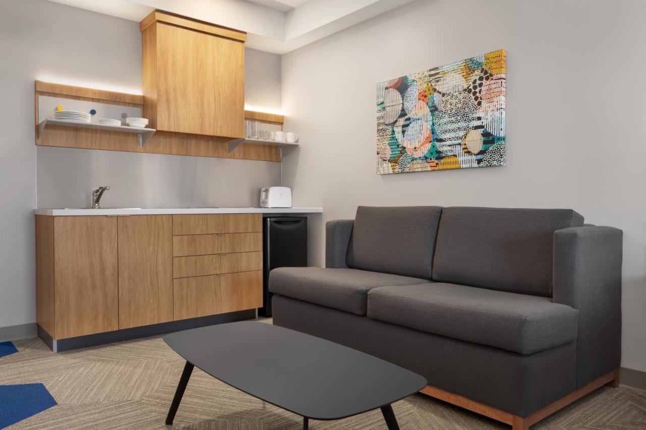 Microtel Inn & Suites By Wyndham Lachute Esterno foto